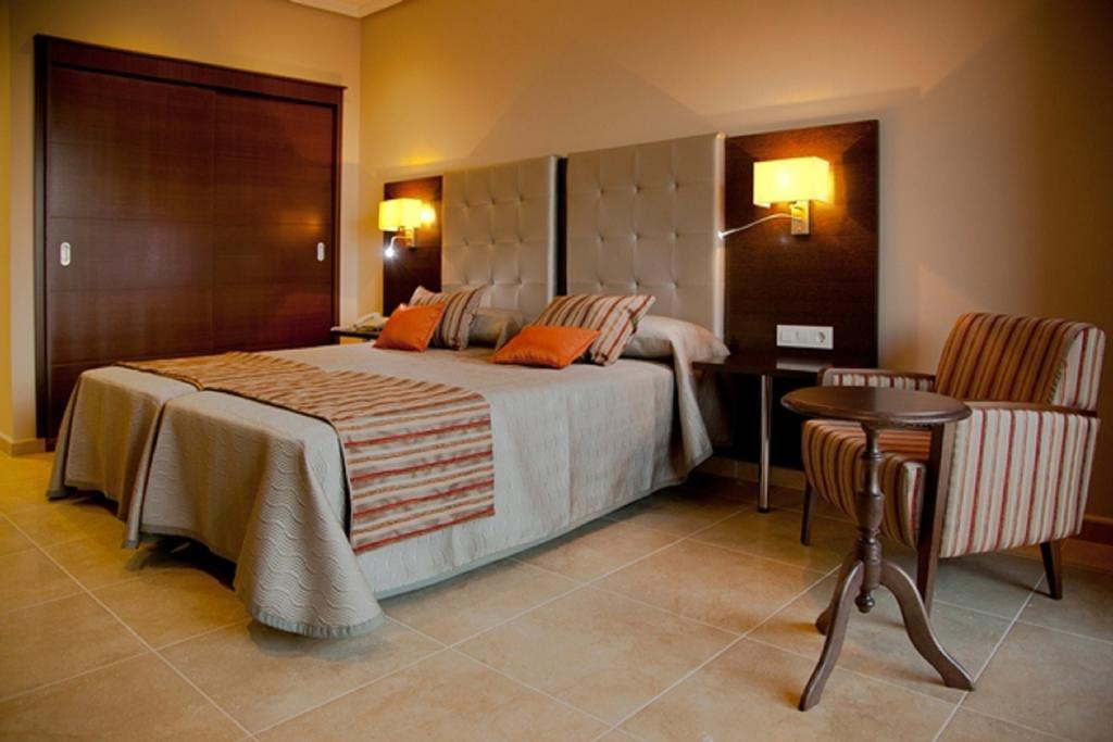 Hotel Rural Quinto Cecilio Медельин Номер фото